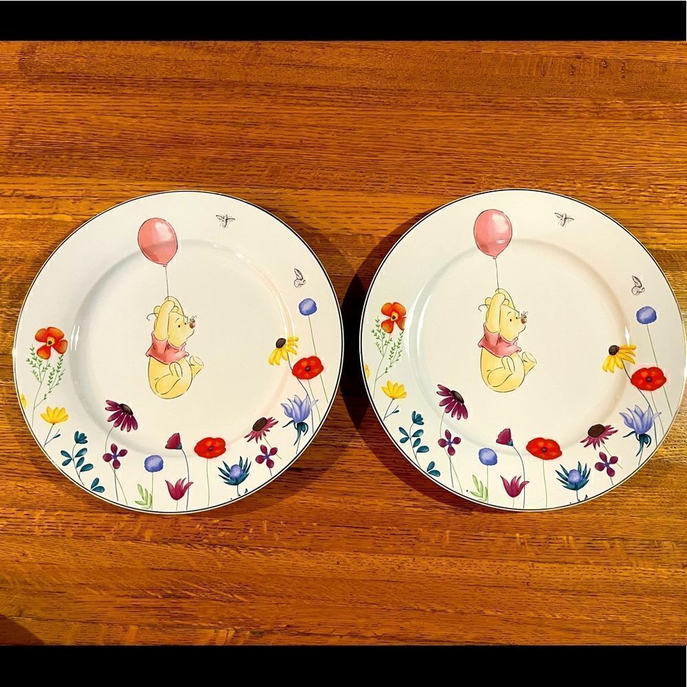 Disney Winnie the Pooh Among the Flowers Dinner Plates set of 2 NWT